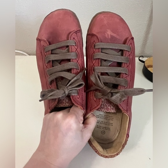 Po-Zu | Vegan Sneakers Red Gum Bottom Sz 41/9‎ - Picture 3 of 7